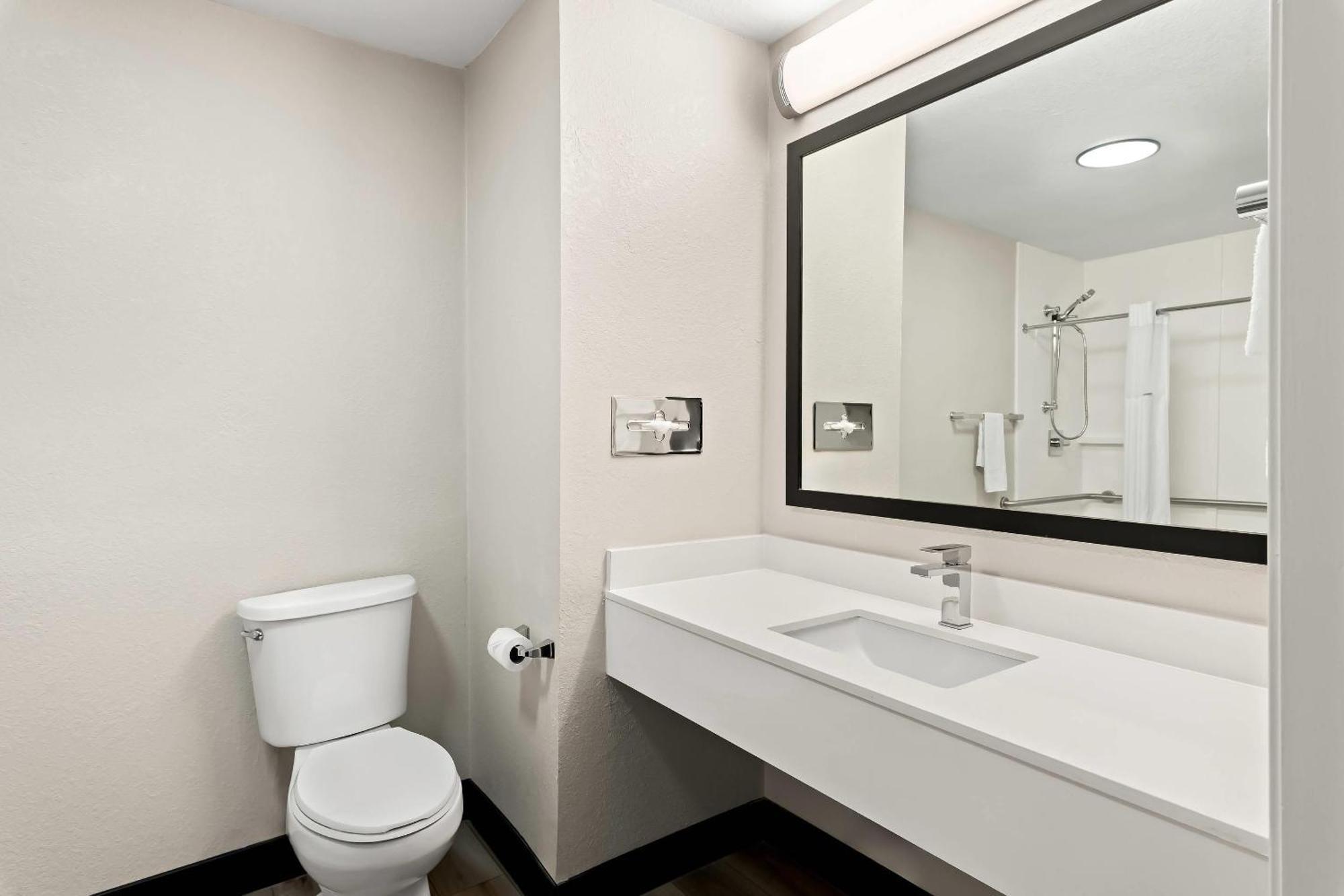 Quality Inn & Suites Dumas Extérieur photo