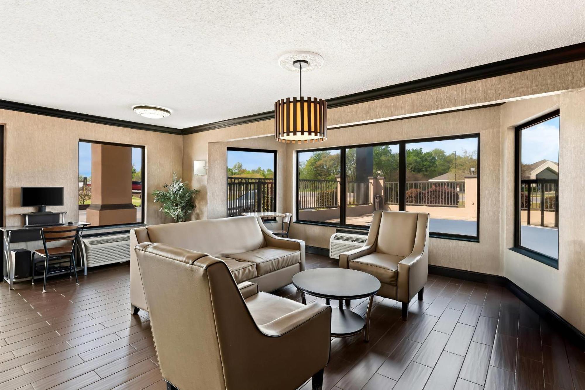 Quality Inn & Suites Dumas Extérieur photo